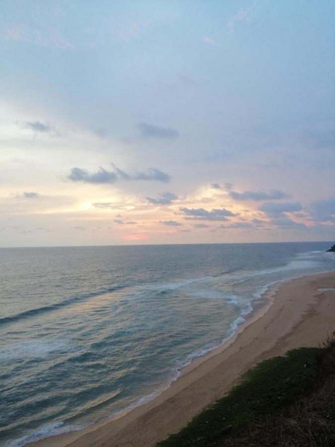 Blue Waves Beach Residency Varkala Exterior photo